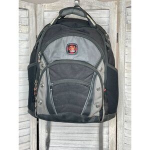 WENGER Swiss Gear Synergy 16" Laptop Backpack Black/Gray